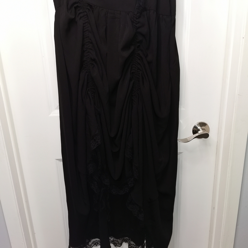 Black Lace-Trim Maxi‎ Dress with Puff Sleeves - Picture 4 of 10